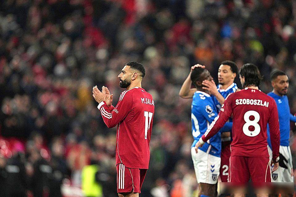 上港夺冠说经常熬夜看英超的那位是谁 上港夺冠说经常熬夜看英超的那位是谁